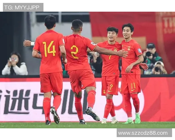 中国足球:新一届国家队集结备战世预赛 球迷期待年轻球员崭露头角 中国足球:新一届国家队集结备战世预赛 球迷期待年轻球员崭露头角